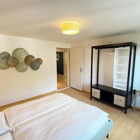 Apartment 70m2 Mit Seeblick, Balkon, Serlas, Parkplatz - S11,1