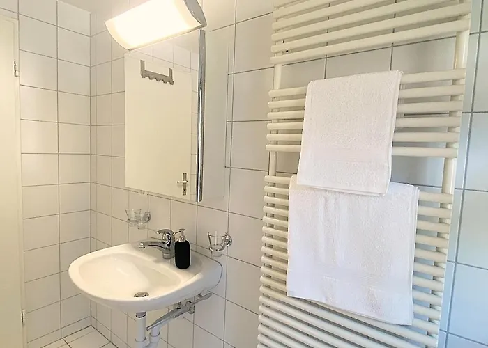 S11-1 - 70M2 Mit Seeblick, Balkon, Serlas, Parkplatz * Saint-Moritz